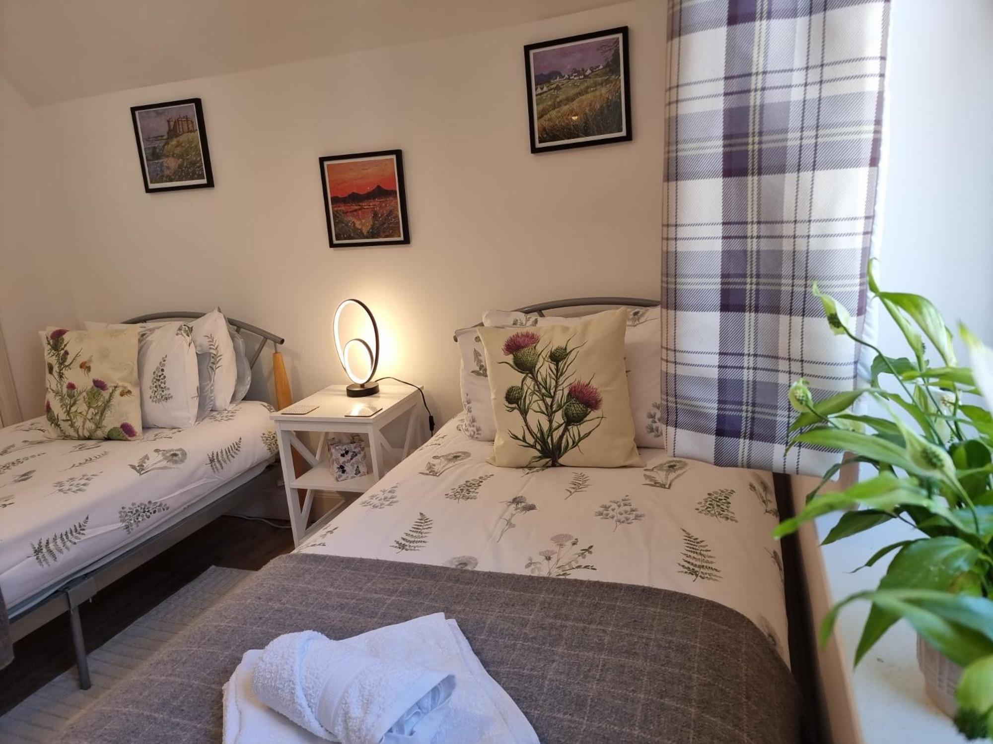 Heart Of Inverness-City Apartment Extérieur photo