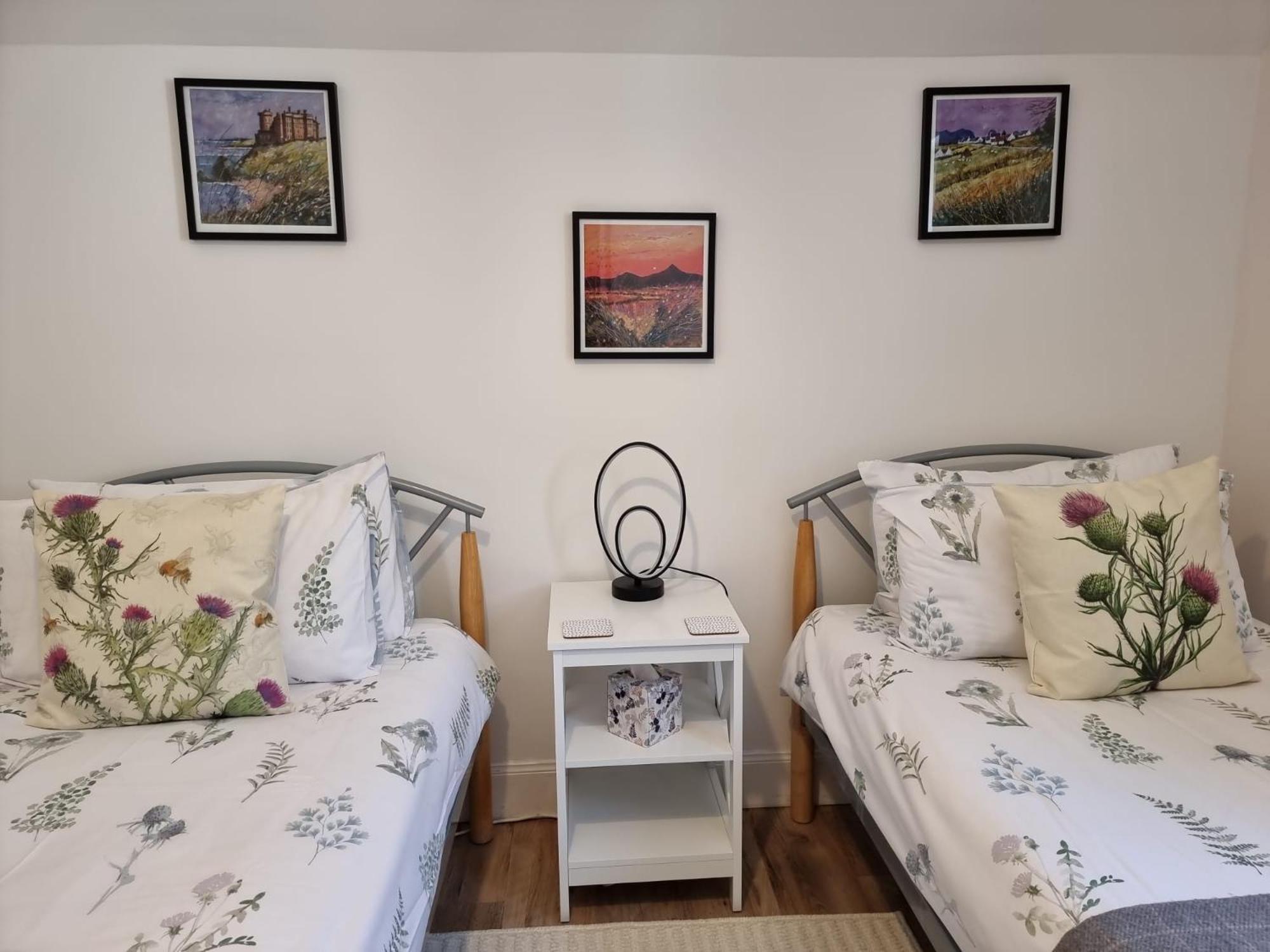 Heart Of Inverness-City Apartment Extérieur photo